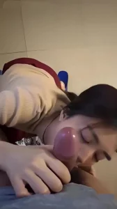 小姐姐人美胸大吸精爱好者！每天被我一天抓來口交三次現在看到我都躲的